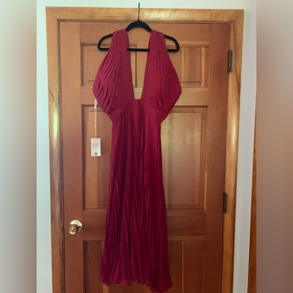 Burgundy Mid Length Formal Dress-Never worn - Picture 1 of 2